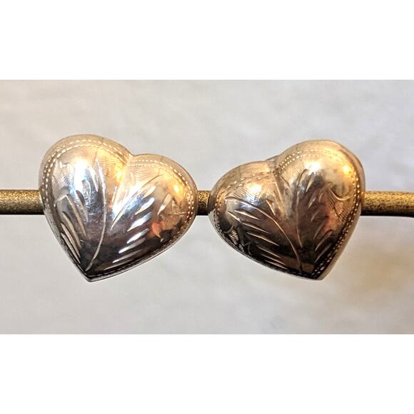 Vintage Puffed Etched Heart Post Marked 925 Sterling Silver Earrings - Picture 1 of 6